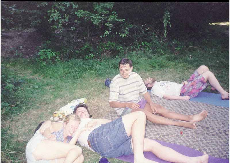 If picture is not shown here, it probably doesnot exist for this quality ... (choose another quality)