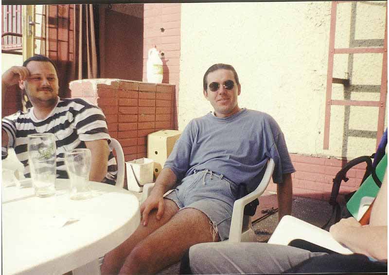 If picture is not shown here, it probably doesnot exist for this quality ... (choose another quality)