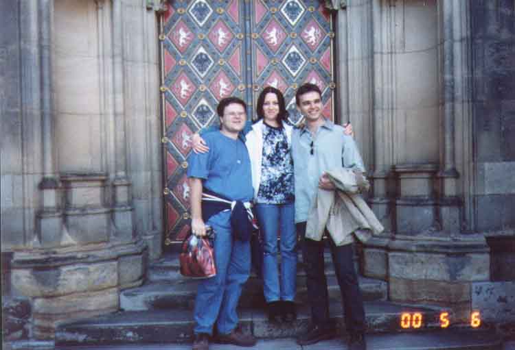 If picture is not shown here, it probably doesnot exist for this quality ... (choose another quality)