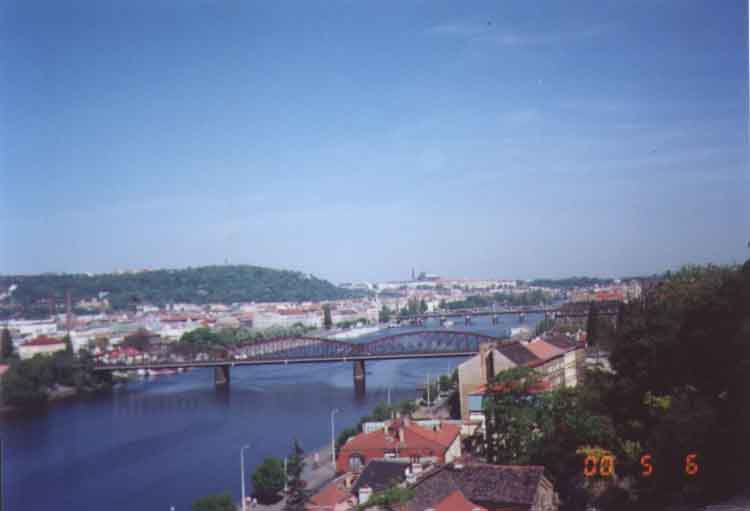 If picture is not shown here, it probably doesnot exist for this quality ... (choose another quality)