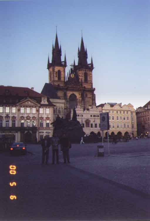 If picture is not shown here, it probably doesnot exist for this quality ... (choose another quality)