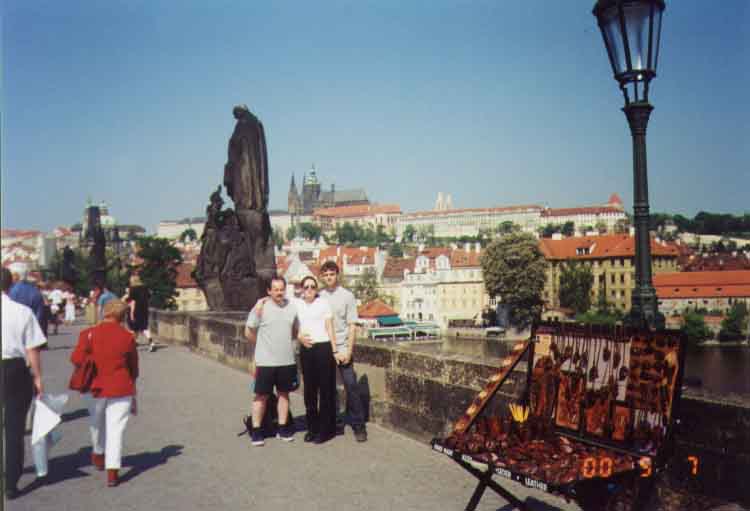 If picture is not shown here, it probably doesnot exist for this quality ... (choose another quality)