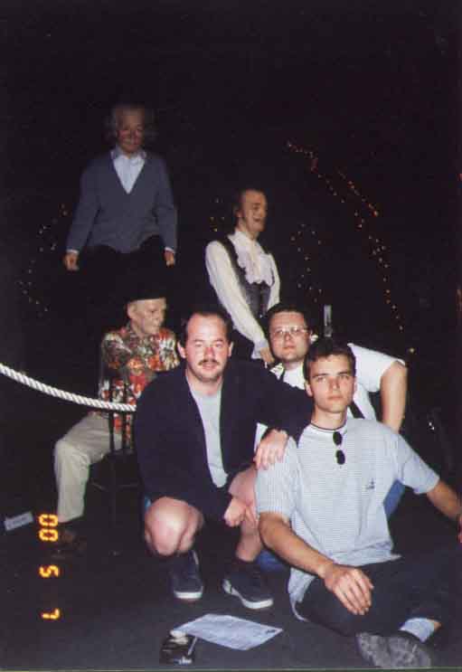 If picture is not shown here, it probably doesnot exist for this quality ... (choose another quality)