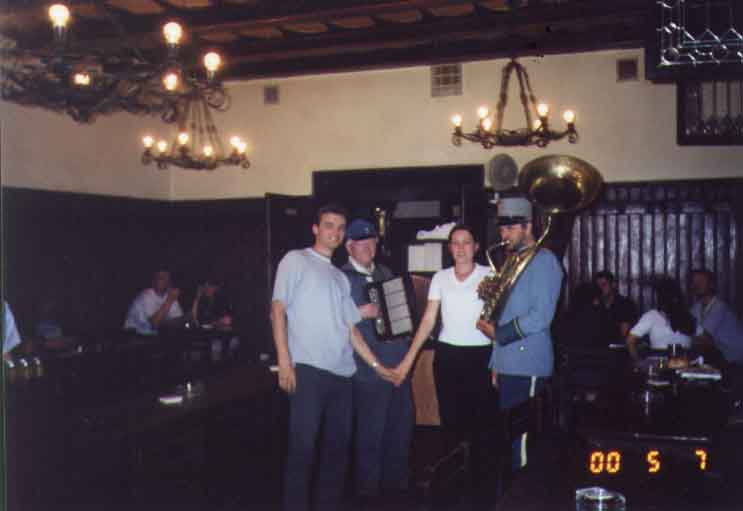 If picture is not shown here, it probably doesnot exist for this quality ... (choose another quality)