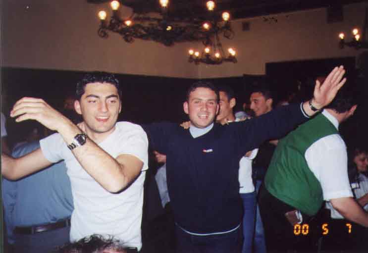 If picture is not shown here, it probably doesnot exist for this quality ... (choose another quality)