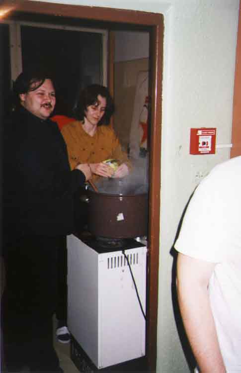 If picture is not shown here, it probably doesnot exist for this quality ... (choose another quality)