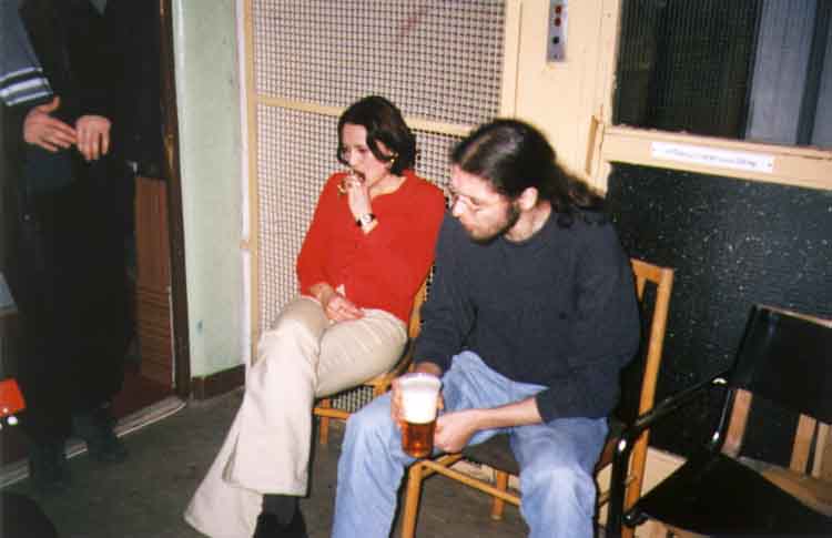 If picture is not shown here, it probably doesnot exist for this quality ... (choose another quality)