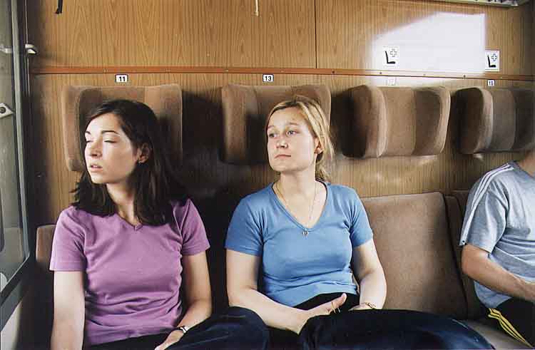 If picture is not shown here, it probably doesnot exist for this quality ... (choose another quality)