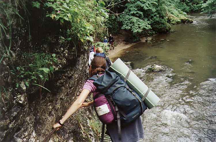 If picture is not shown here, it probably doesnot exist for this quality ... (choose another quality)