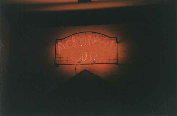 If picture is not shown here, it probably doesnot exist for this quality ... (choose another quality)