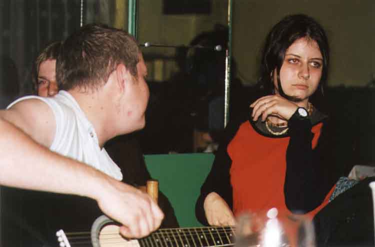 If picture is not shown here, it probably doesnot exist for this quality ... (choose another quality)