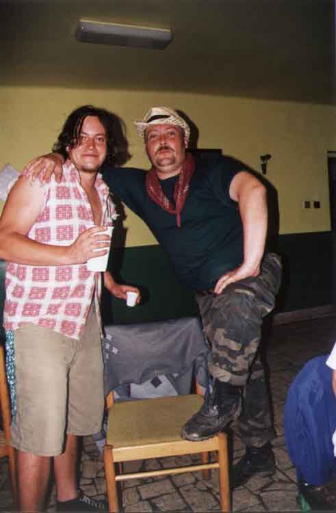 If picture is not shown here, it probably doesnot exist for this quality ... (choose another quality)