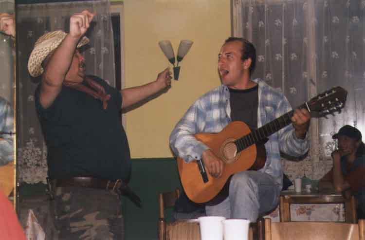 If picture is not shown here, it probably doesnot exist for this quality ... (choose another quality)