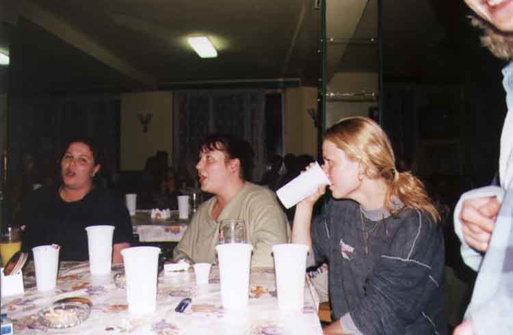 If picture is not shown here, it probably doesnot exist for this quality ... (choose another quality)