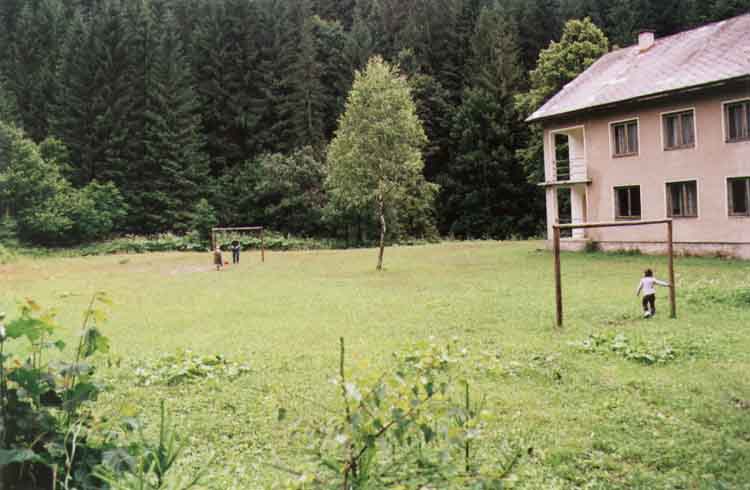 If picture is not shown here, it probably doesnot exist for this quality ... (choose another quality)