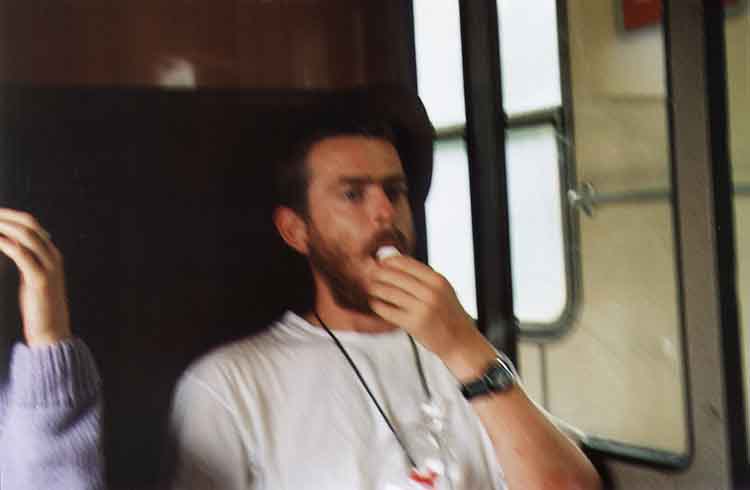 If picture is not shown here, it probably doesnot exist for this quality ... (choose another quality)