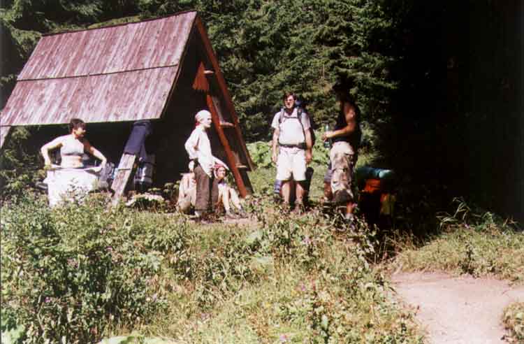 If picture is not shown here, it probably doesnot exist for this quality ... (choose another quality)