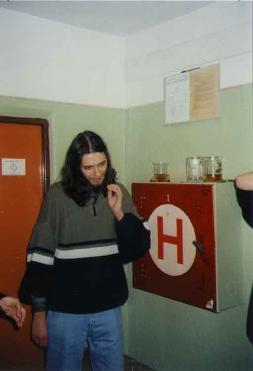 If picture is not shown here, it probably doesnot exist for this quality ... (choose another quality)