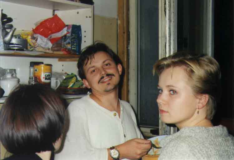 If picture is not shown here, it probably doesnot exist for this quality ... (choose another quality)