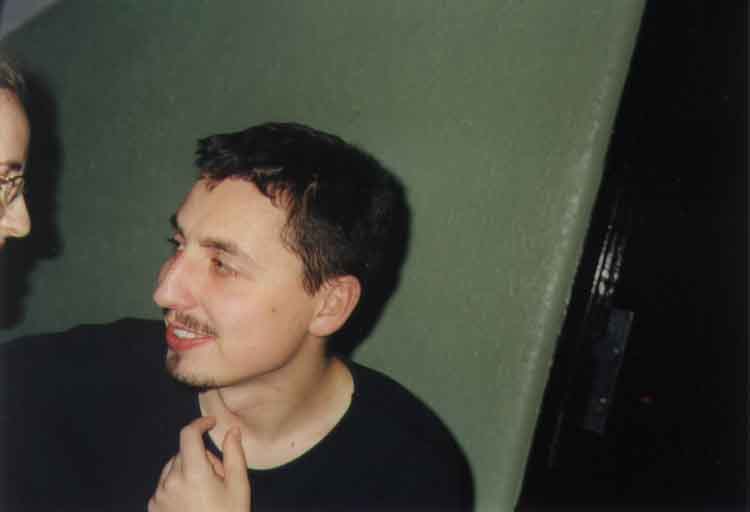 If picture is not shown here, it probably doesnot exist for this quality ... (choose another quality)