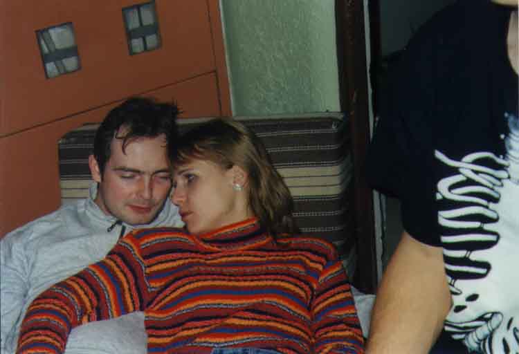 If picture is not shown here, it probably doesnot exist for this quality ... (choose another quality)