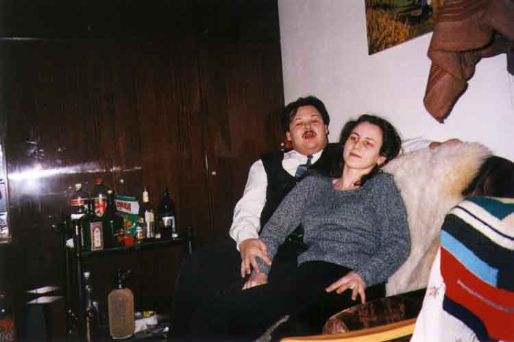 If picture is not shown here, it probably doesnot exist for this quality ... (choose another quality)