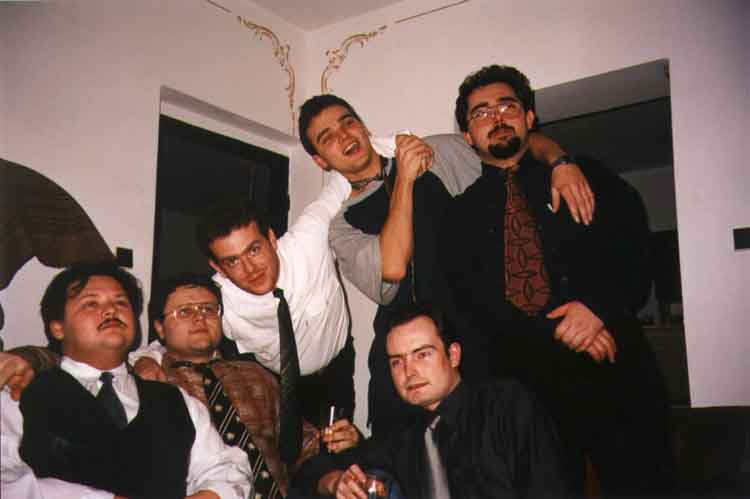 If picture is not shown here, it probably doesnot exist for this quality ... (choose another quality)