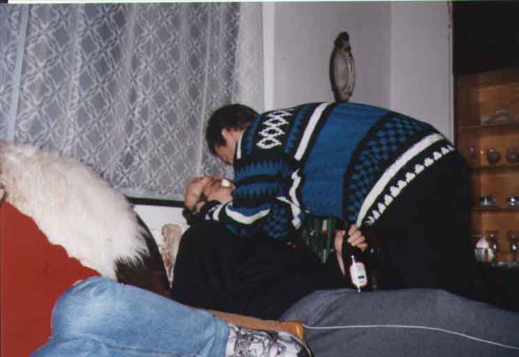 If picture is not shown here, it probably doesnot exist for this quality ... (choose another quality)