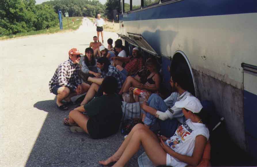 If picture is not shown here, it probably doesnot exist for this quality ... (choose another quality)