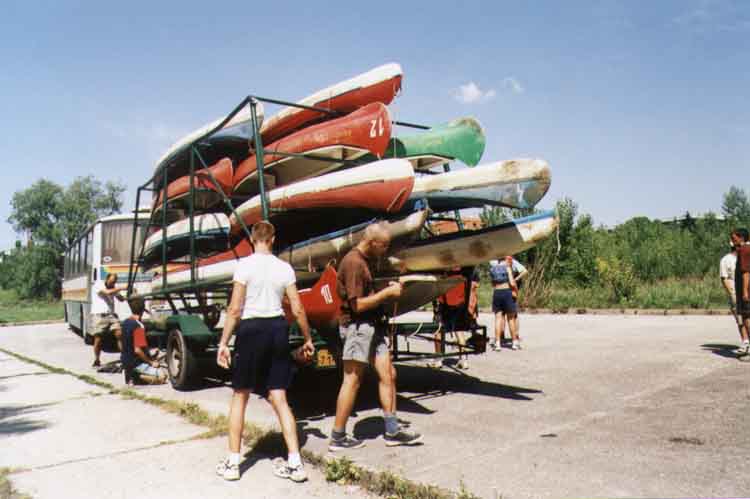 If picture is not shown here, it probably doesnot exist for this quality ... (choose another quality)