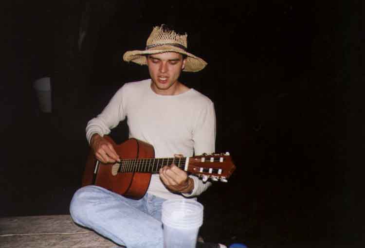 If picture is not shown here, it probably doesnot exist for this quality ... (choose another quality)