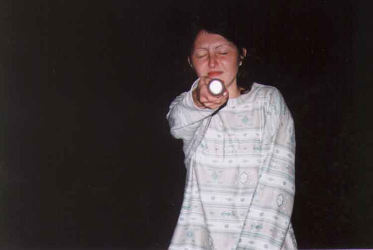 If picture is not shown here, it probably doesnot exist for this quality ... (choose another quality)