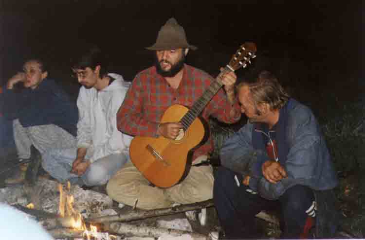 If picture is not shown here, it probably doesnot exist for this quality ... (choose another quality)