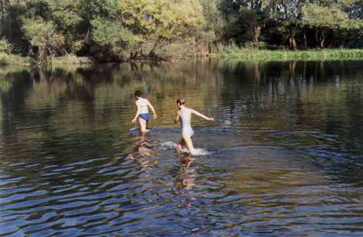 If picture is not shown here, it probably doesnot exist for this quality ... (choose another quality)