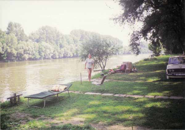 If picture is not shown here, it probably doesnot exist for this quality ... (choose another quality)