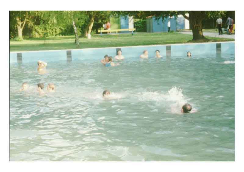 If picture is not shown here, it probably doesnot exist for this quality ... (choose another quality)