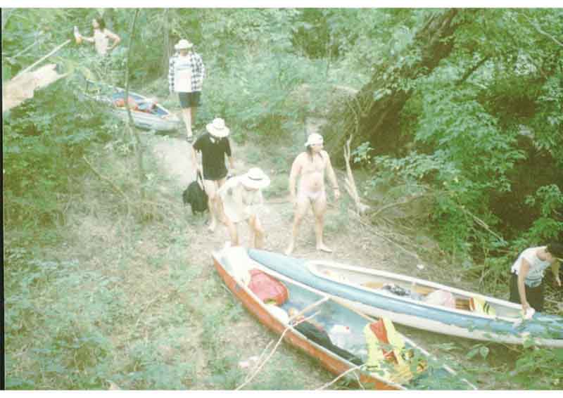 If picture is not shown here, it probably doesnot exist for this quality ... (choose another quality)