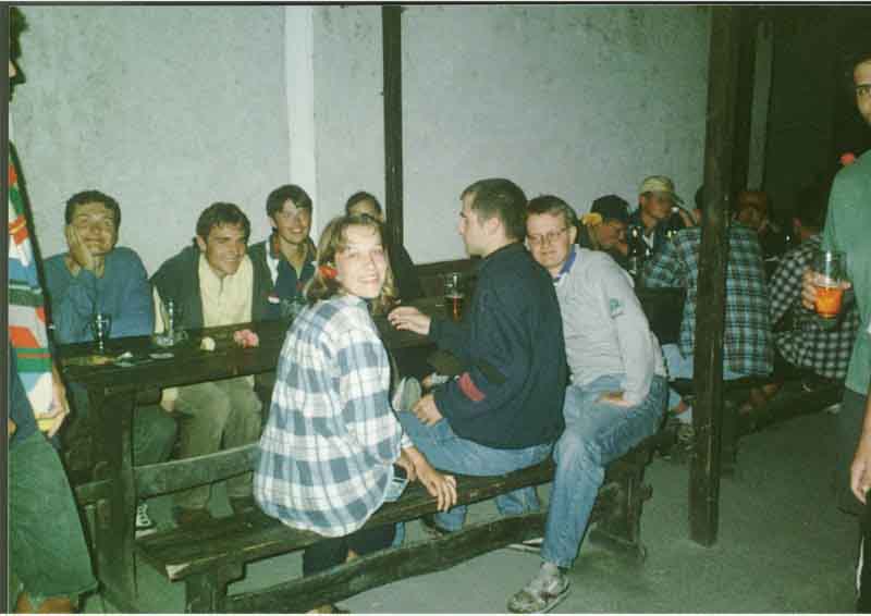 If picture is not shown here, it probably doesnot exist for this quality ... (choose another quality)