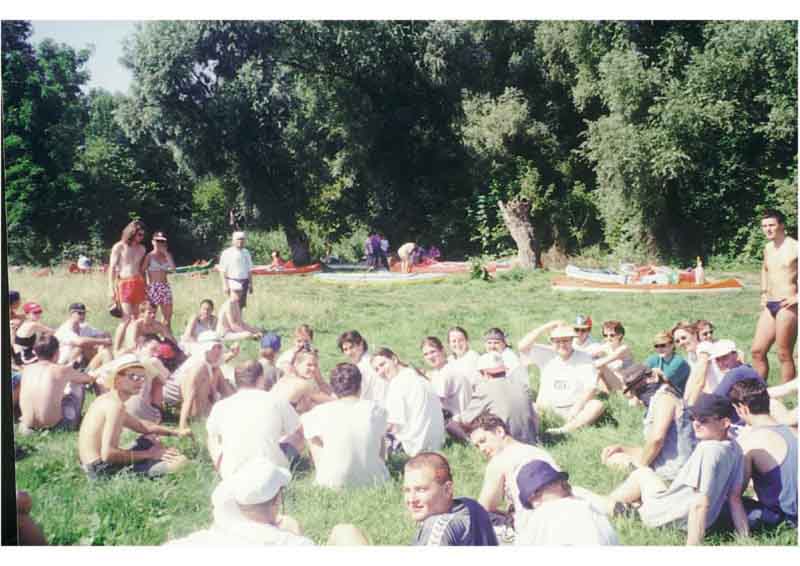 If picture is not shown here, it probably doesnot exist for this quality ... (choose another quality)