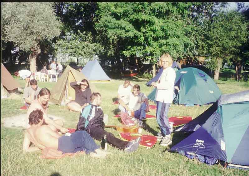 If picture is not shown here, it probably doesnot exist for this quality ... (choose another quality)