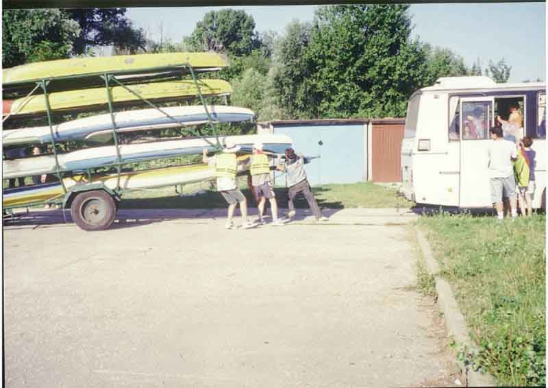 If picture is not shown here, it probably doesnot exist for this quality ... (choose another quality)