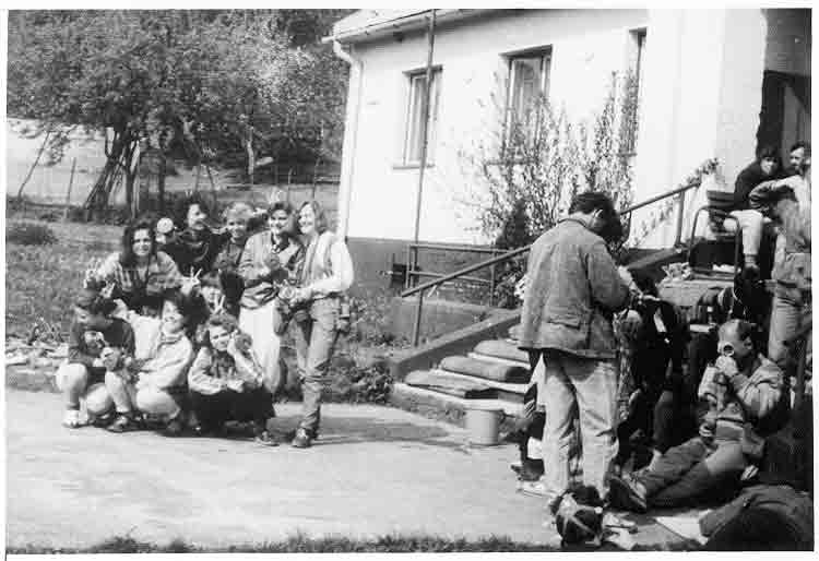 If picture is not shown here, it probably doesnot exist for this quality ... (choose another quality)