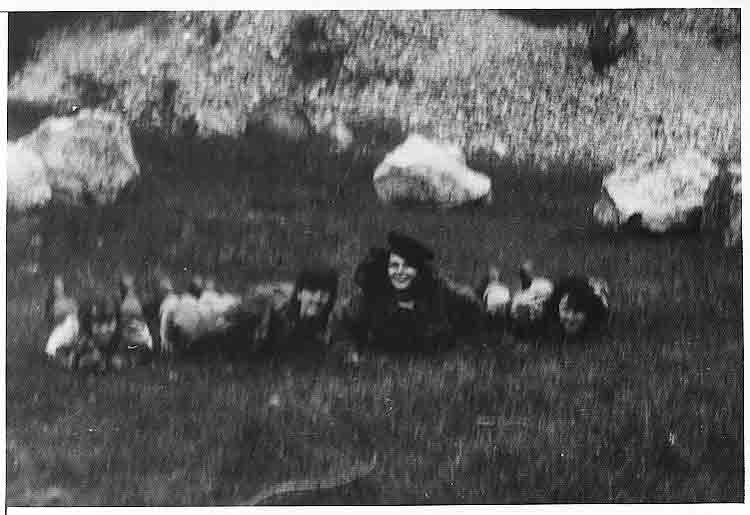 If picture is not shown here, it probably doesnot exist for this quality ... (choose another quality)