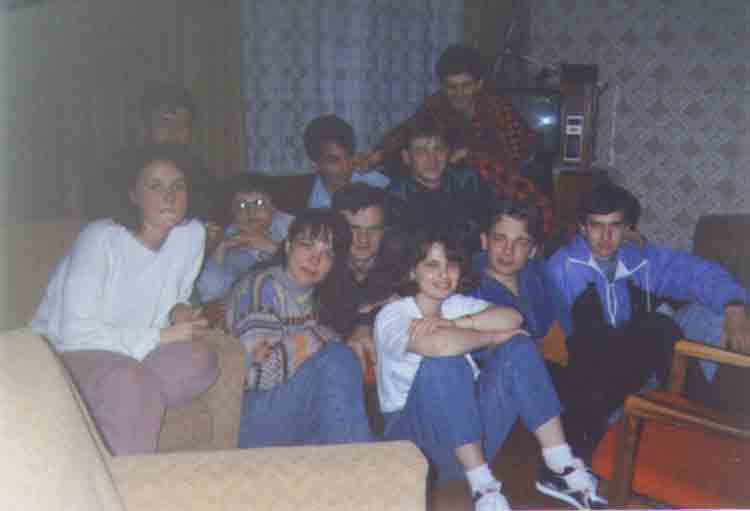 If picture is not shown here, it probably doesnot exist for this quality ... (choose another quality)