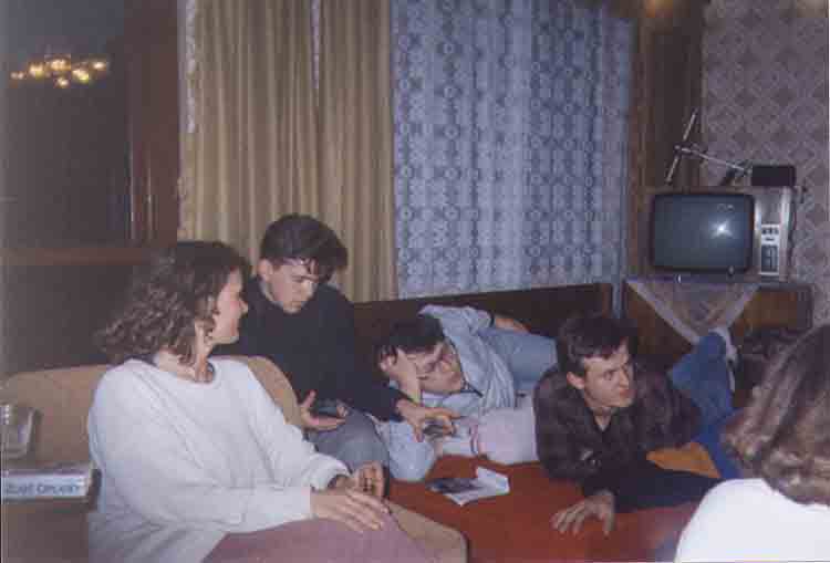 If picture is not shown here, it probably doesnot exist for this quality ... (choose another quality)