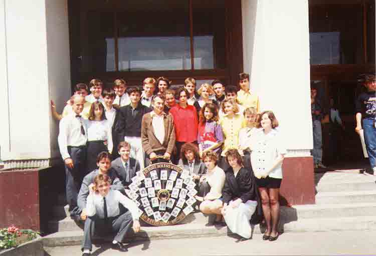 If picture is not shown here, it probably doesnot exist for this quality ... (choose another quality)