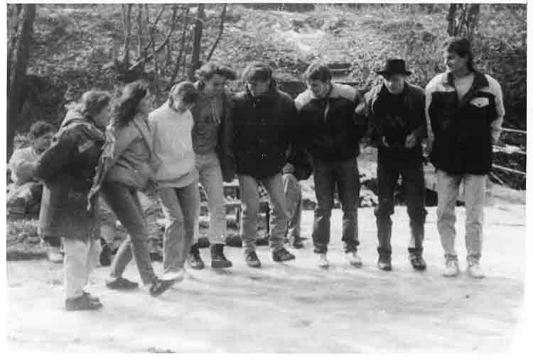 If picture is not shown here, it probably doesnot exist for this quality ... (choose another quality)