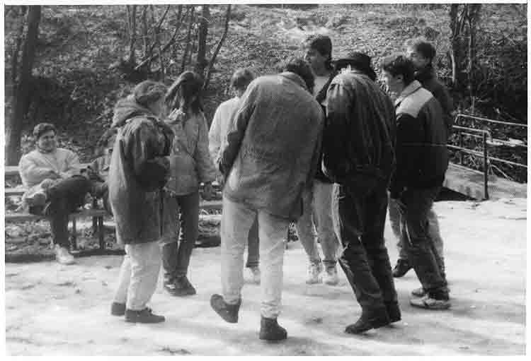 If picture is not shown here, it probably doesnot exist for this quality ... (choose another quality)