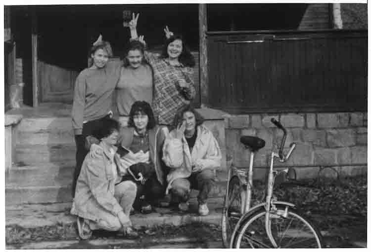 If picture is not shown here, it probably doesnot exist for this quality ... (choose another quality)