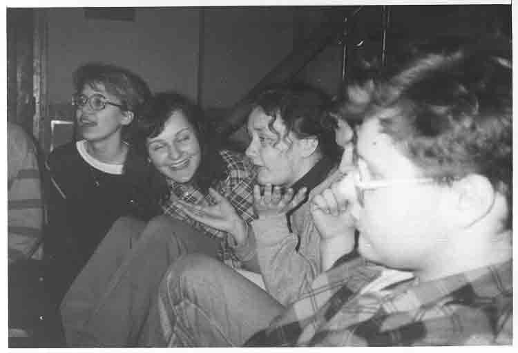 If picture is not shown here, it probably doesnot exist for this quality ... (choose another quality)